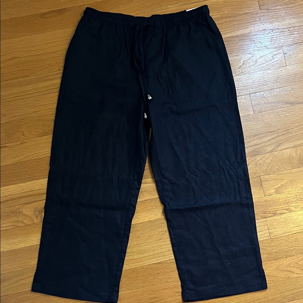 Sag Harbor petite women’s navy cropped pants